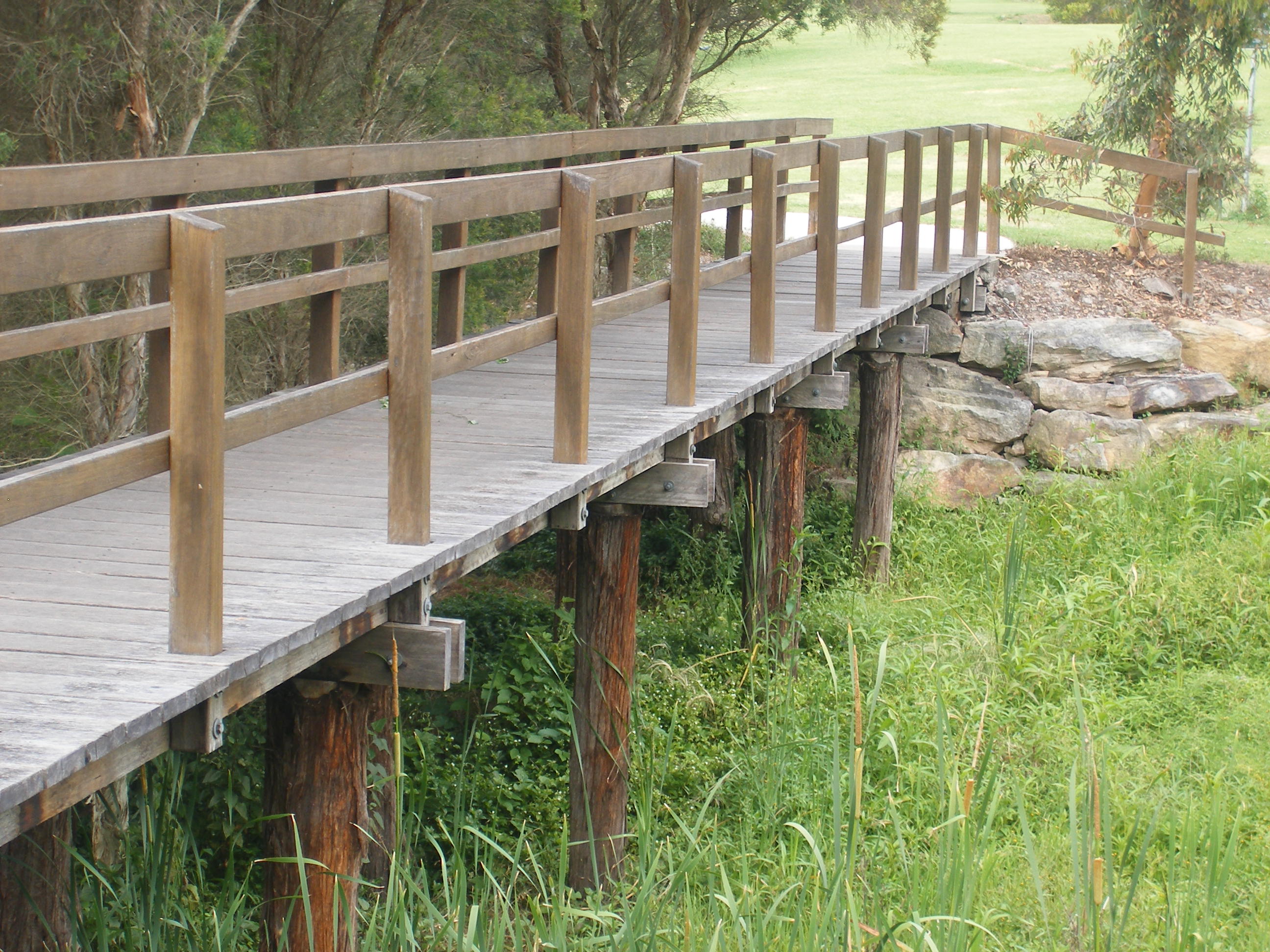 Timber bridge structure